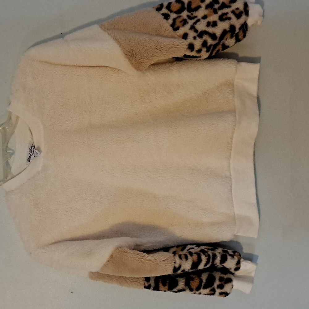 Girls XL animal print arms and white furry Top by Lots of Love by Speachless